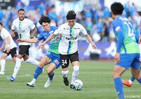 【明治安田Ｊ２・Ｊ３百年構想リーグ 地域リーグラウンド EAST-Aグループ 第10節 秋田vs湘南】