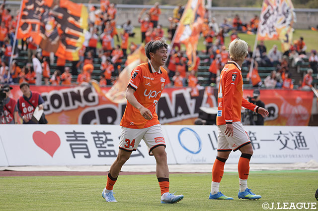 【明治安田Ｊ２・Ｊ３百年構想リーグ 地域リーグラウンド WEST-Bグループ 第11節 山口vs鹿児島】