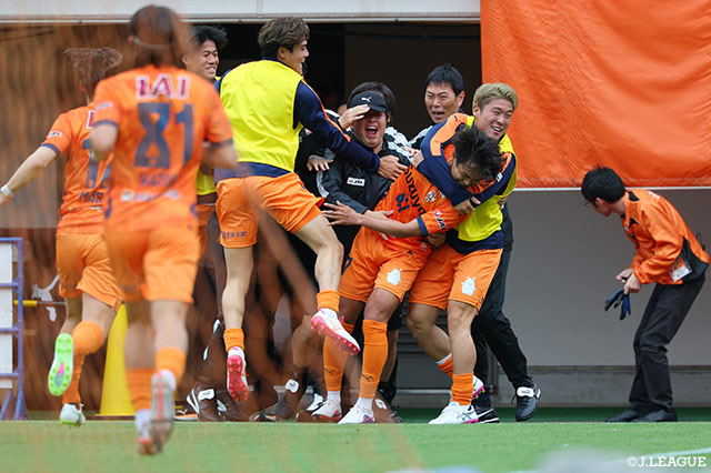 【明治安田Ｊ１百年構想リーグ 地域リーグラウンド WESTグループ 第13節 清水vs長崎】