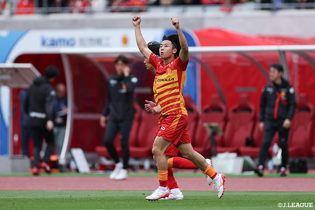 【明治安田Ｊ１百年構想リーグ 地域リーグラウンド WESTグループ 第13節 名古屋vs岡山】