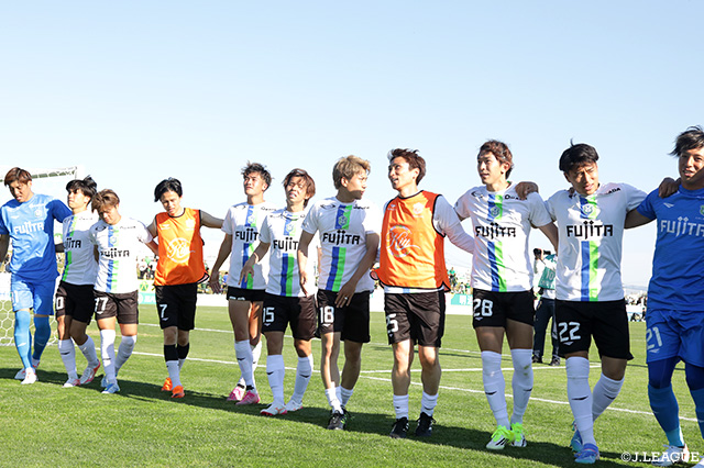 【明治安田Ｊ２・Ｊ３百年構想リーグ 地域リーグラウンド EAST-Aグループ 第15節 八戸vs湘南】