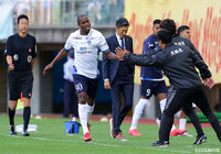 【明治安田J2・J3百年構想リーグ 地域リーグラウンド EAST-Aグループ 第18節 仙台vs横浜FC】