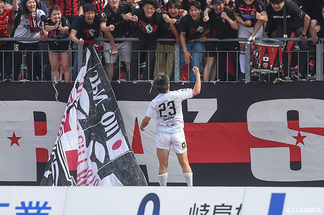 【明治安田Ｊ２・Ｊ３百年構想リーグ 地域リーグラウンド EAST-Bグループ 第14節 岐阜vs札幌】