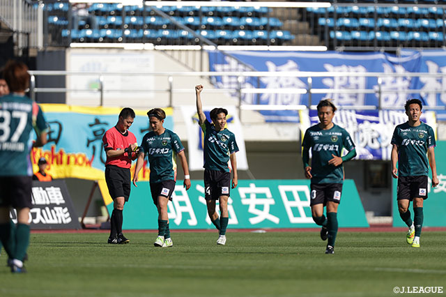 【明治安田Ｊ２・Ｊ３百年構想リーグ 地域リーグラウンド EAST-Aグループ 第16節 山形vs相模原】