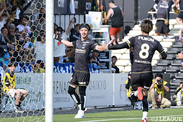 【明治安田Ｊ２・Ｊ３百年構想リーグ 地域リーグラウンド EAST-Aグループ 第17節 栃木Ｃvs山形】