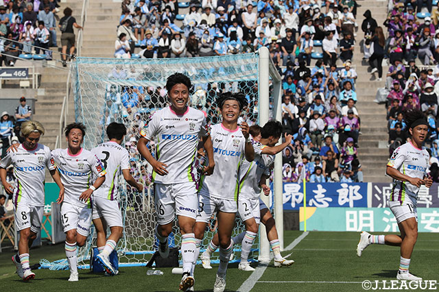 【明治安田Ｊ２・Ｊ３百年構想リーグ 地域リーグラウンド EAST-Bグループ 第17節 磐田vs藤枝】