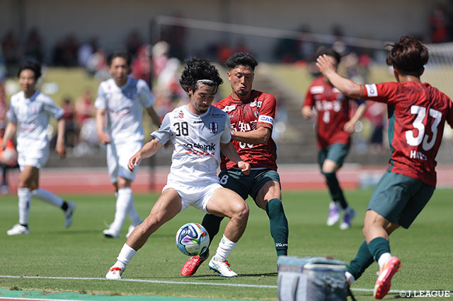 【明治安田Ｊ２・Ｊ３百年構想リーグ 地域リーグラウンド WEST-Aグループ 第17節 高知vs愛媛】