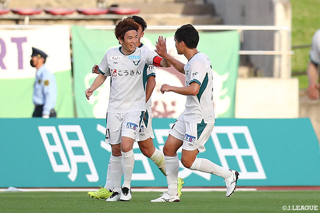 【明治安田Ｊ２・Ｊ３百年構想リーグ 地域リーグラウンド WEST-Bグループ 第17節 琉球vs鳥取】