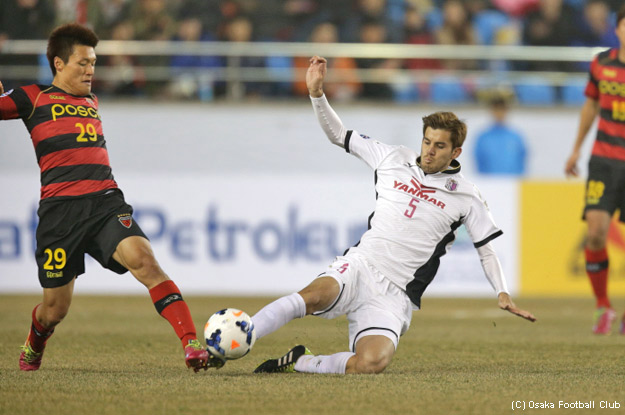 【ＡＣＬ】鋭いタックル見せた新加入の長谷川（３８／４１）