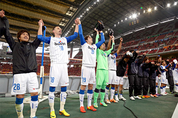 清水は逆転で白星発進