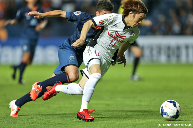 【ＡＣＬ】鋭いドリブルを仕掛けた楠神（２１／４１）