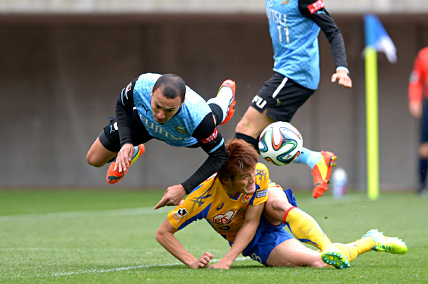 互いに最後までゴール許さず