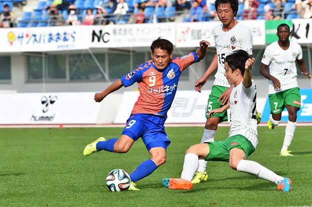 決め手欠き、ドローの長崎