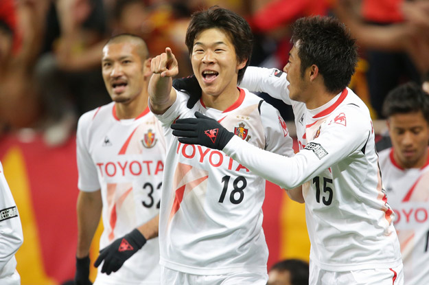 名古屋、逆転勝利で浦和の優勝を阻む