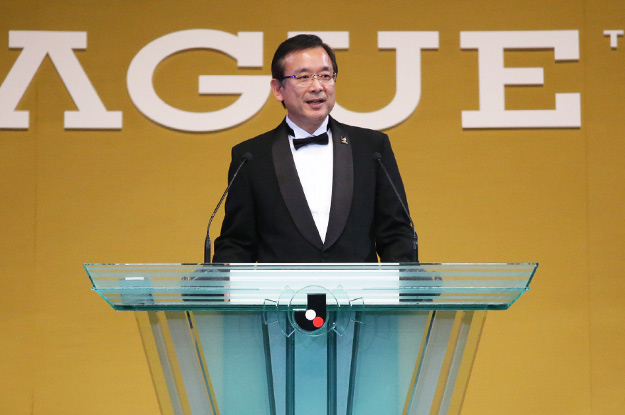 Ｊリーグアウォーズの開会を宣言する村井チェアマン