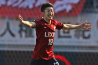 連勝対決は鹿島が快勝