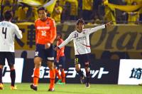 同点ヘッドを決めた橋本