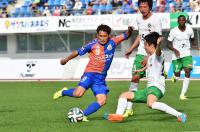 決め手欠き、ドローの長崎