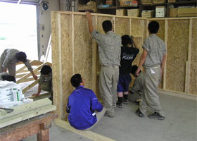 ポンプ小屋製作