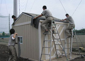 ポンプ小屋屋根葺き