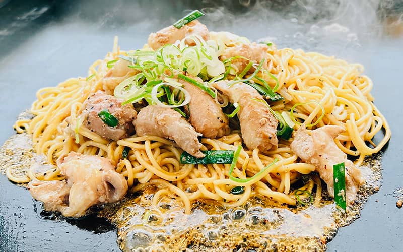 博多牛もつ焼きそば