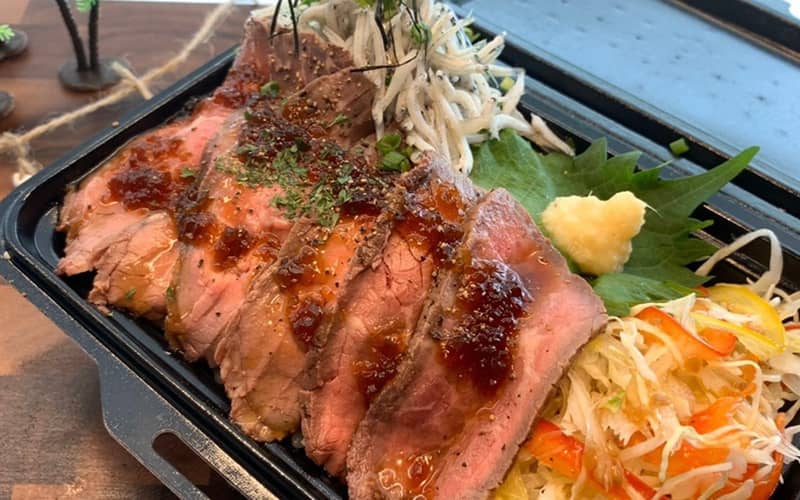 しらすとビーフのランチボックス