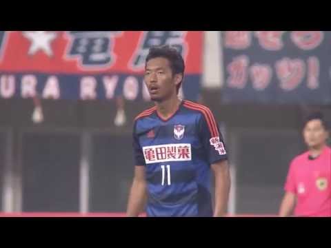 指宿 洋史（新潟）グラウンダーのクロスを右足でゴールに流し込む【ゴール動画：GS 第6節 新潟vs横浜FM】