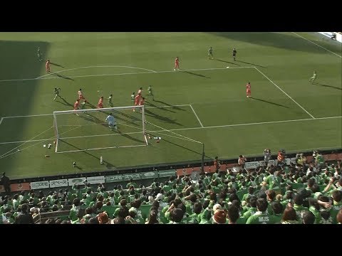 ゴール:大宮vs東京V 左サイドで獲得したFKのチャンスからゴール前に速いボールが蹴り込まれると、平 智広(東京V)が相手GKの合わせて貴重な先制点を奪取!