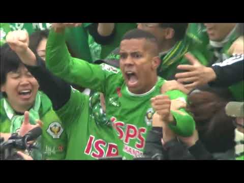 ゴール：横浜FCvs東京Ｖ 東京Ｖが試合終了間際に獲得したCKのチャンスから決定機を作り出すと、最後はドウグラス ヴィエイラ（東京Ｖ）が押し込んで土壇場で待望の先制点を獲得！【2回戦】