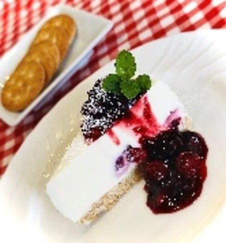 ルヴァンコラボレアチーズケーキ